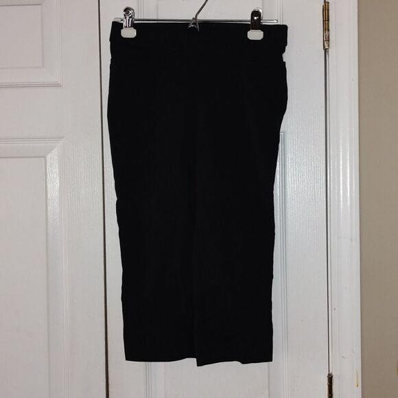 Apt 9 Essentials   black  stretch capris  Sz PXS - Picture 1 of 5